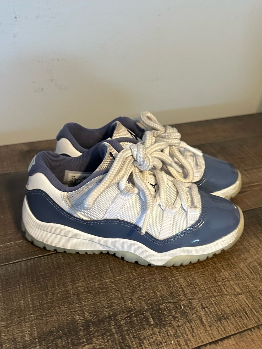 Nike Jordan 11’s Low Diffused Blue
